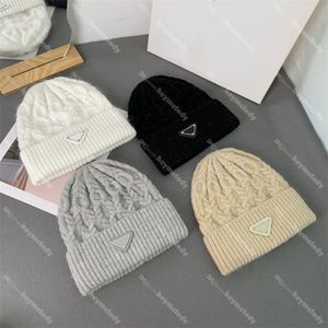 Rabbit Hair Knitted Hats Designer Couple Skull Caps Thick Winter Beanies Outdoor Warm Bonnet Knitting Caps