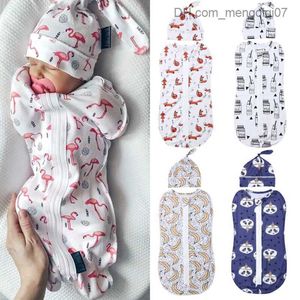 Pajamas 2pcs ناعمة الطفل قماط بلانية بلطف لطيف الحيوانات طباعة حديثي الولادة حقيبة نوم للأطفال سستة التغليف قماط البطانية+قبعة Z230810