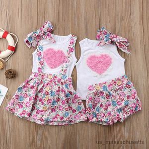 Aile Eşleşen Kıyafetler Yeni doğan bebek bebek kızlar sevimli moda kız kardeşi aile eşleşen kıyafetler pamuklu kolsuz çiçek baskı gömlek üst bandı R230810