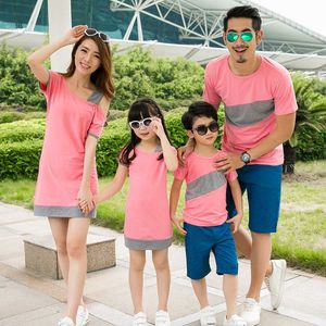 Abiti coordinati per la famiglia Abiti coordinati per la famiglia madre figlia abiti camicia estiva per bambini papà figlio vestiti per bambini Abito per mamma e figlia