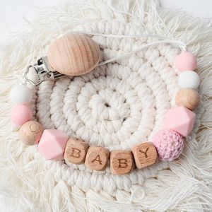 Personligt namn Baby Pacifier Clips Silikonpärlor Tänder Dummy Nipple Holder Clip Nyfödda Custom Ting Toys Accessoarer