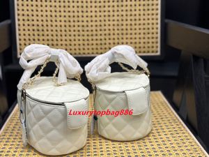 7a Populära lyxdesigner axelväskor Lady Vanity Box med spegel crossbody väska mode lyxiga designers kvinnor handväskor kalvskinn läderkedjekopplingar