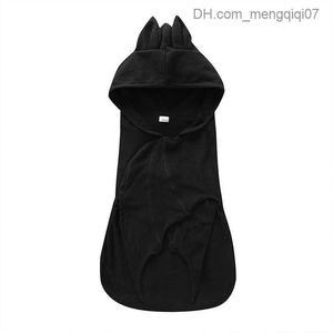 Pyjamas nyfödda Halloween Bat Sleeping Bag Solid Hooded Baby varm stötsäker bekväm Halloween -kläder Z230810