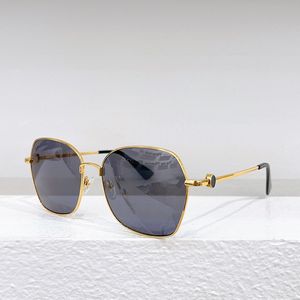 Sunglasses For Men and Women Designers Style Anti-Ultraviolet Retro Eyewear Full Frame Glasses Random Box