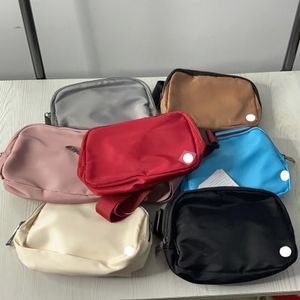 LL Designer Yoga Bag في كل مكان حقيبة خصر في الهواء الطلق الرياضة اليوغا حقيبة الخصر للنساء والرجال LL حقيبة مرنة قابلة للتعديل قابلة للتعديل