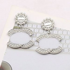 Designer Diamond Pearl Stud Earrings Brand C Letter Gold Plated Earring Wedding Party Gift Fashion Women Jewelry YY