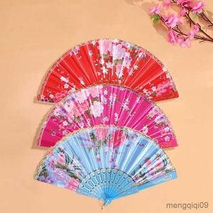 Chinese Style Products Vintage Floral Silk Fans Chinese Style Hand Held Folding Fan Plastic Lace Dance Fan Craft Wedding Party Favor Home Decor R230810