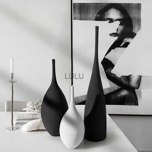 Newceramic Vase Black and White Simple Creative Design Handgjorda konstdekoration vardagsrumsmodellrum Vasdekoration Heminredning HKD230823