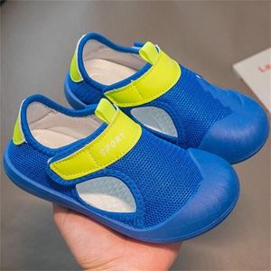 Crianças ao ar livre sapatos atléticos infantil menina menina malha respirável tênis rápido calçados leves calçados de verão praia infantil sandália