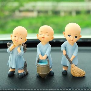 Dekorationen Auto Ornamente Monks Actionfigur nie