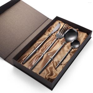 Servis uppsättningar 304 rostfritt stål bordsartiklar set guldbestick 4st kniv och gaffel sked middag semester presentförpackning