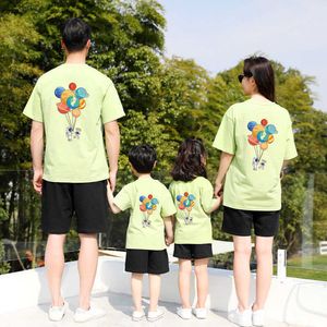 Abiti coordinati per la famiglia Nuova moda T-shirt coordinata per la famiglia in cotone carino Bella mamma papà Bambini Me Baby Padre Madre figlia Figlio Ragazza Ragazzi Vestiti Abiti