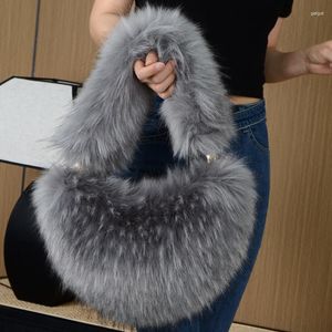 イブニングバッグ女性のための女性の豪華なデザイナーのハンドバッグと財布2023 fur模倣アライグマの冬のぬいぐるみめっき