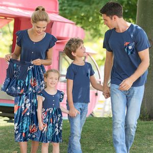 Family Matching Outfits Summer Family Matching Outfits Look Ruffled Sleeve Mother Daughter Dresses Flower Mommy and Me Clothes Father Son Cotton Tshirts