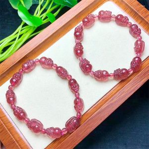 Bangle Natural Strawberry Quartz Pixiu Beads Armband Handgjorda kristallsmycken Stretch Children Birthday Fengshui Gift 9x13mm