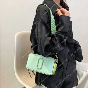 Shoulder This cross body bag Year Popular Camera Bags 2024 Summer New Versatile Women's Simple Contrast Color Single Wide Strap Crossbody bags Designer Wallet