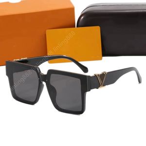 Роскошные дизайнерские квадратные солнцезащитные очки для женщин для женщин мужские винтажные оттенки UV400 Классический крупный металлический миллионер.