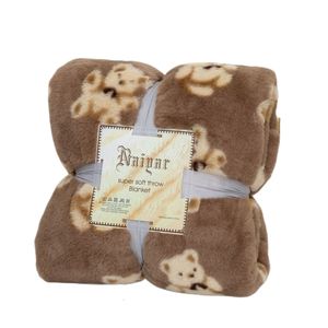 Blankets Cute Bear Winter Warm Blanket Faux Rabbit Fur Soft Blankets for Livingroom Sofa Throw 130x160cm Plush Fur Bedspread 160x200cm 230810