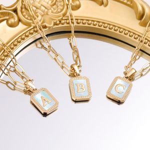 Pendanthalsband 32/5000 Europa och USA Shell Letter Necklace Women Light Luxury Fashion Plated 18k Guldtillverkare säljer