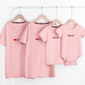 Abiti coordinati per la famiglia Bambini Vestiti per madre e figlia Abiti coordinati per la famiglia T-shirt in cotone Papa Mama Stampa Top Abiti genitore-figlio T-shirt casual estive