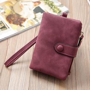 Plånböcker 2023 Kvinnor Short Pocket Soft Pu Leather Läder ID -korthållare Purses Female Pink Small Plånbok med mynt blixtlås