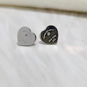 Stud High Quality S925 Sterling Silver Classic Enamel Heart Stude Fashion Biżuteria luksusowa marka świąteczna prezent 1 1 230811