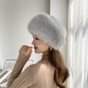 Czapki czapki czapki/czaszki czapki dla kobiet luksus Faux Fox Fur Hat Bonnets Beanie Solidny kolor puszysta rosyjska czapka 2022 W cieplejsza czapka nausznik