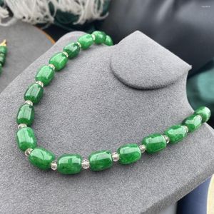 Kedjor Middle Vintage Fashion Elegant och dyra konventionella Jade Green Bead -halsband med armband