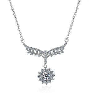 Chains AZ032-X50F Lefei Fashion Luxury 0.5 Ct Classic Moissanite Angle Wing Sunflower Necklace Women S925 Sterling Silver Party Jewelry