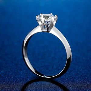 Luxury Tiff fashion brand jewelry S925 Sterling Silver women's One Ca t family's new D-COLOR morsonite simulation diamond ring opening classic empty holder accessory