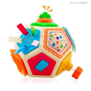 Trouge Toys Montessori Toys Baby Busy Cube Cube Чувствует активность мяч для мальчиков и девочек, которые вытягивают брюшные пальцы