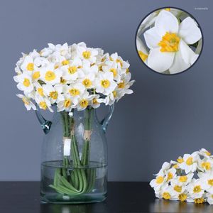 Kwiaty dekoracyjne 6pcs 15.7 '' sztuczne białe żonkile rośliny