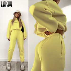 Kvinnor Tracksuits Laisiyi Fleece Women Tracksuit Casual Set Turtleneck Långärmad tröja och svettbyxor Passar Vinter tjocka varma kläder 230810