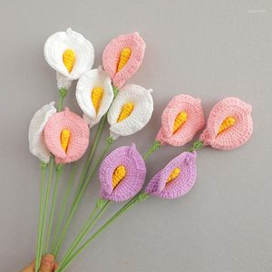 Dekorativa blommor stickade calla Lily Fake Bouquet Wedding Party Dekorera handgjorda stickningar virkade vävda blommor Hembordsutsagda hantverk