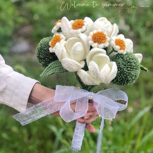 Decorative Flowers Handmade Knitted Hand Bouquet Finished Tulips Small Daisy Eternal Flower Ball Birthday Wedding Gift For Girlfriends