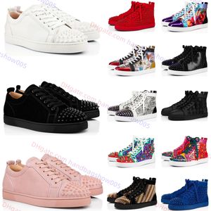 Top -Designerschuhe Männer Frauen Freizeitschuhe Sleafer Red Bottoms Nieten Low untersuchte Turnschuhe Klassiker Modestil Kälberleder obere Schnüre -up -Paar -Kleiderschuhe