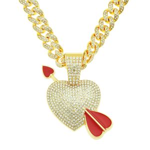 Hip Hop Men Rapper Diamond Pendant Necklace Shiny The Arrow of Love Heart Pendant Micro-Inset Zircon Jewelry Night Club Accessory Sweater ColleBone Cuban Chain 689