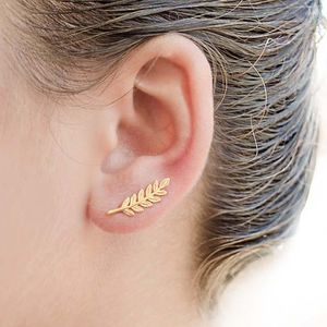 バックイヤリングファッションゴールドカラー耳を耳を傾ける女性のためのカフの女性の非ピアスクリップ偽軟骨ジュエリー卸売