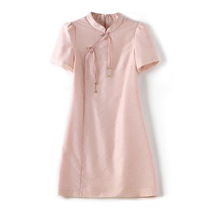 2023 Summer Pink Solid Color Jacquard Dress Kort ärmstativ Kolv Knälång Casual Dresses W3Q064601