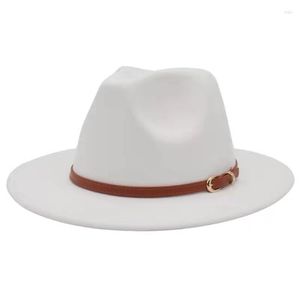 Berets Vintage Belt Men Hat الخريف في الهواء الطلق شعر القبعات الشتاء Trilby للنساء الكلاسيكية الكلاسيكية فيدورا البريطانية الحافة القمة