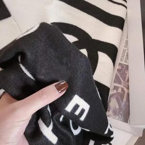 Winter hijab Echarpe Cashmere C Scarf Brand Design for Women Fashion Thickening Soft Shawl Wrap Female Pa