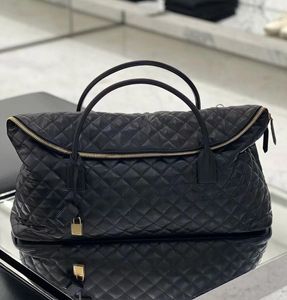 Luxurys büyük büyük boyutlu kapitone deri seyahat çantası kadınlar erkekler erkek kale spor tote debriyaj messenger çantaları moda çanta çapraz tasarımcısı duffle seyahat çantaları