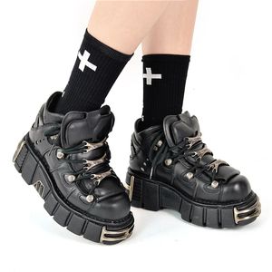 Boots Brand Punk Style Women Shoes Lace-Up Heel Height 6 см. Женщина Rock Boots Metal Decer Женские кроссовки 230811