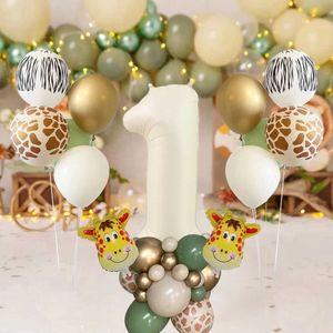 Dekoration 35st Wild Animal Giraffe Balloon Tower med nummerballong för barn Jungle Forest Birthday Decorations