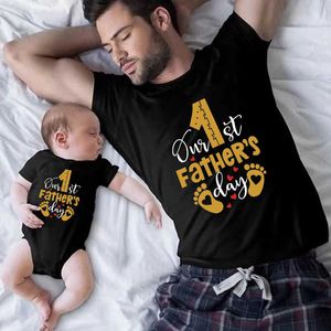 Familjsmatchande kläder nya vår första fars dag Familj matchande skjortor bomullsfamilj Look Father Tops Baby Rompers Outfits nya pappa gåvor