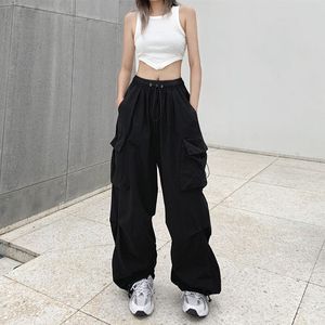 Calça feminina capris feminino de perna larga cargo outono hip hop pára -quedas drawtring streetwear joggers tech fêmeas bolsões de grandes dimensões 230812