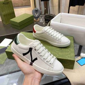 Italy Ace Sneaker White Flat Leather Shoe Green Red Stripe Embroidered Tiger Snake Couples Trainers Chaussures Size