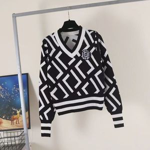 Pullover Damen Designer Pullover Damen V-Ausschnitt F Buchstabe Grafik Pullover Cardigan Erweiterte Version Frankreich trendige Kleidung Damen Luxus Pullover Jacken