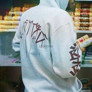 Street Hiphop z kapturem z kapturem SWEATER MĘŻCZYZN MĘŻCZYZNY ROCK ROCK Simple Graffiti Rock Fashion Retro Chicano Tatoo Autumn Hoodie HKD230725