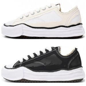 Maison Mihara Yasuhiro Shoes Низкие парусиновые кроссовки для мужчин и женщин MMY Sport Streetwear Дизайнерские модные повседневные кроссовки Белый Черный Серый Желтый Красный Розовый С коробкой